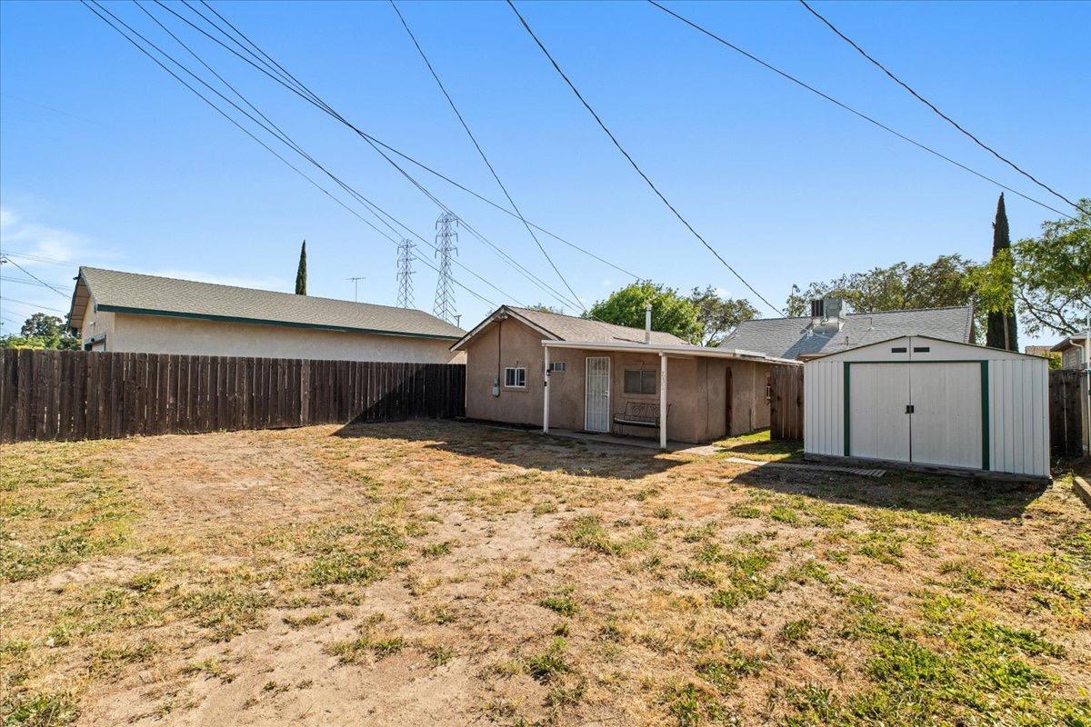 Detail Gallery Image 47 of 54 For 231 Poplar Ave, Manteca,  CA 95336 - 3 Beds | 2 Baths