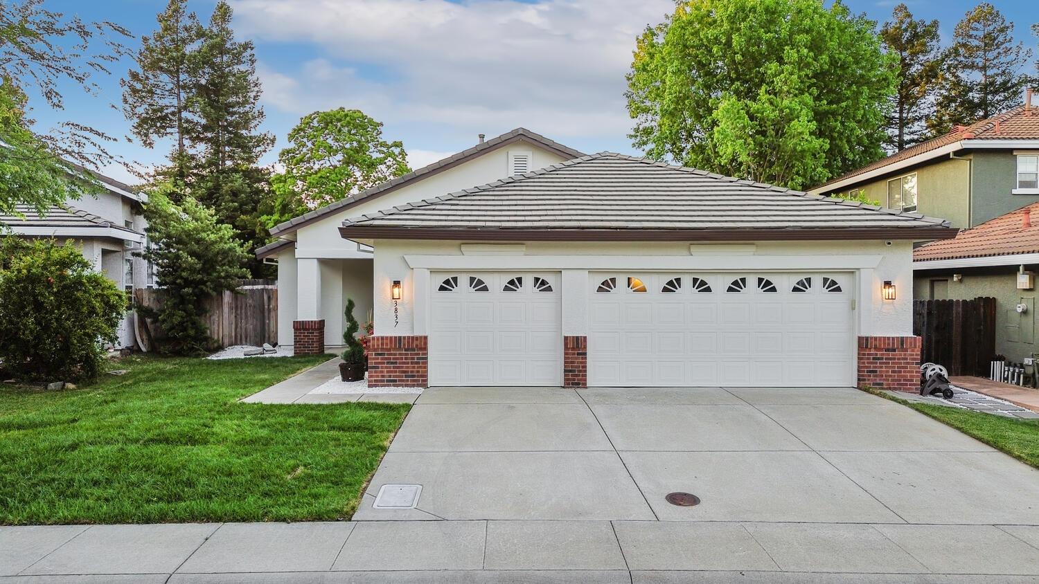 Detail Gallery Image 52 of 52 For 3837 Alegre Way, Davis,  CA 95618 - 3 Beds | 2 Baths