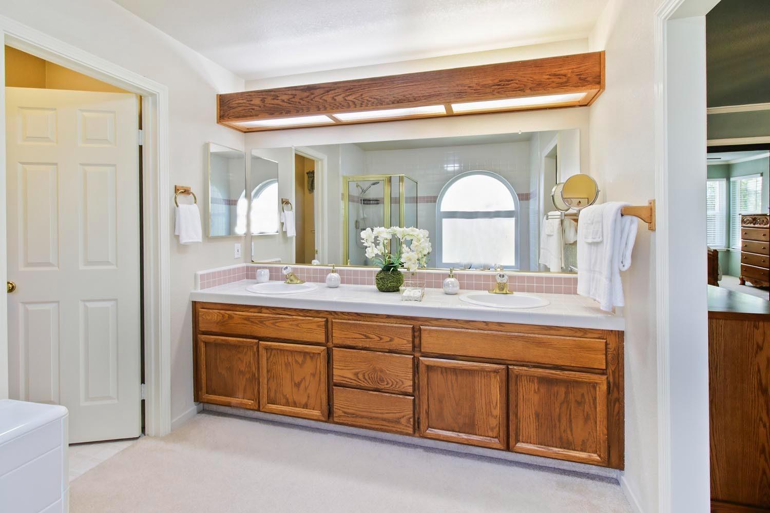 Pleasantglen Way, Elk Grove, California image 31