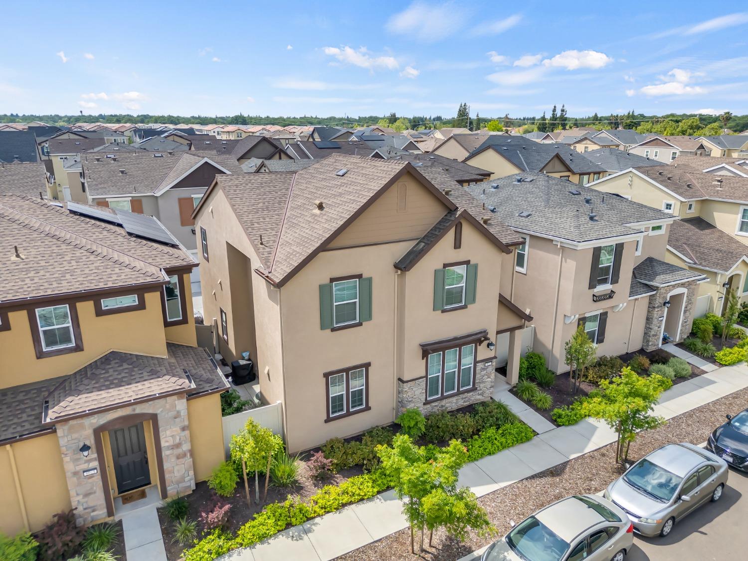 Detail Gallery Image 27 of 32 For 4017 Matterhorn Pl, Roseville,  CA 95747 - 4 Beds | 3 Baths