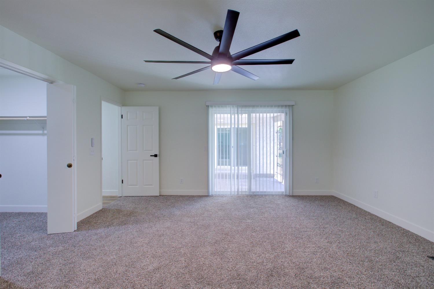 E Childs Avenue, Merced, California image 32