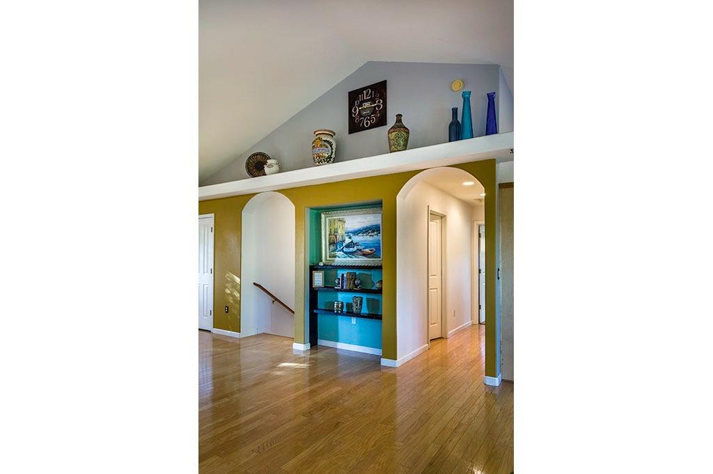 Patricia Way, Grass Valley, California image 13
