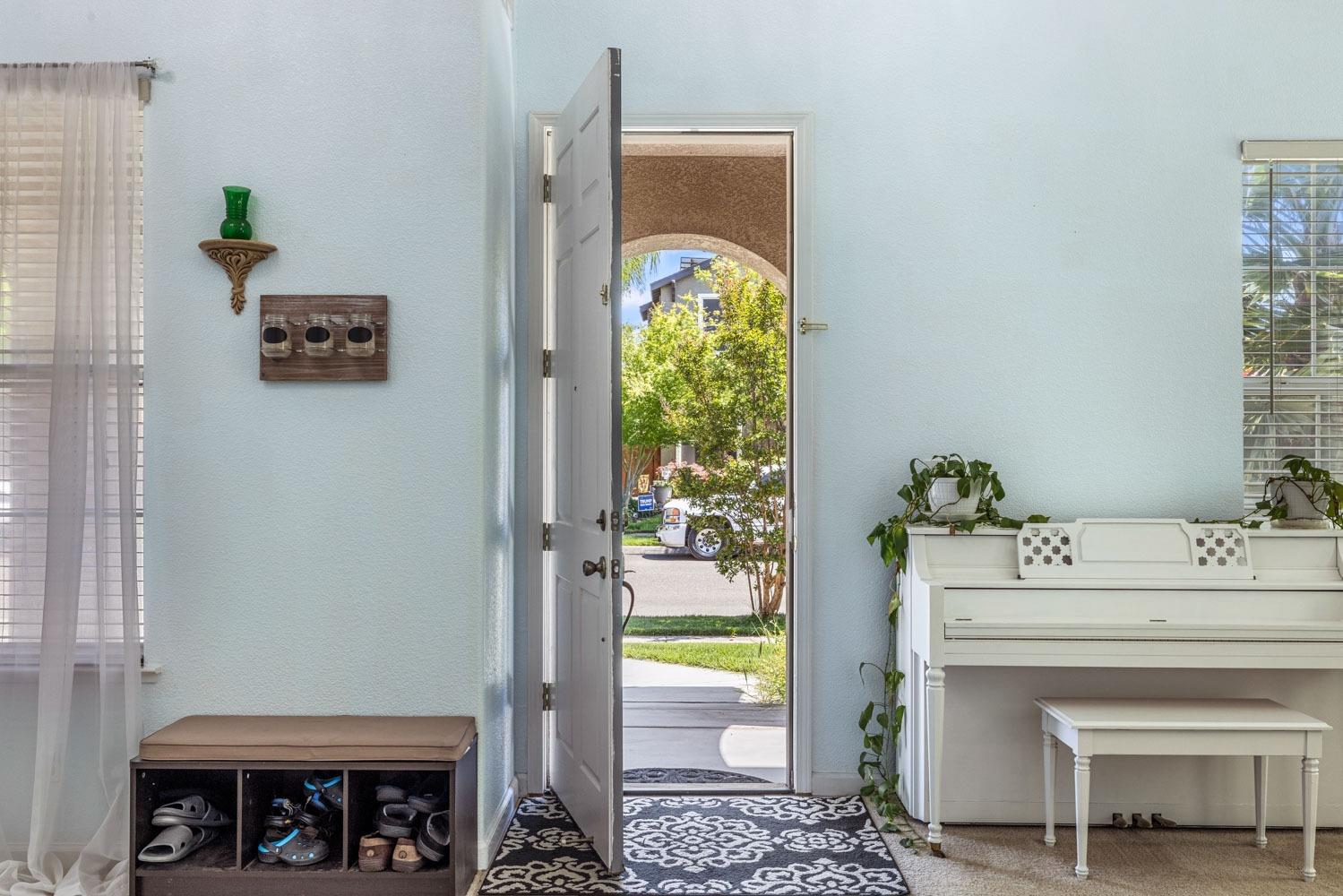 Alton Court, Riverbank, California image 5