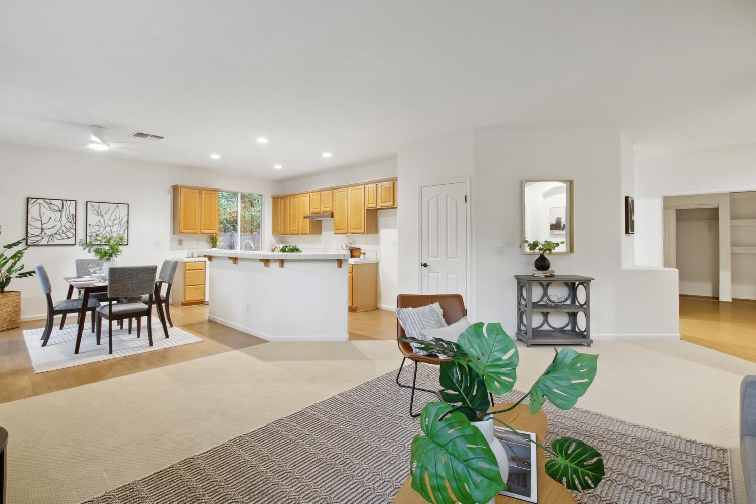 Detail Gallery Image 11 of 52 For 3837 Alegre Way, Davis,  CA 95618 - 3 Beds | 2 Baths