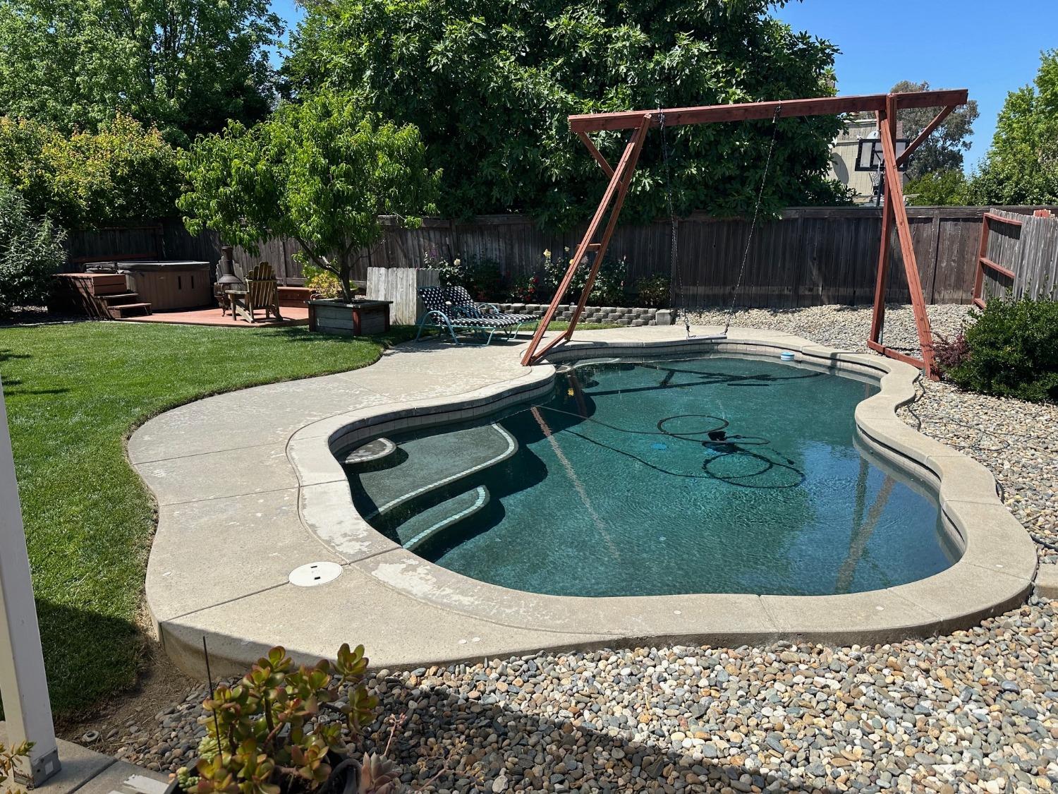 Meadowlark Circle, West Sacramento, California image 6