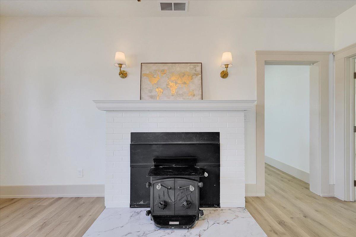 Detail Gallery Image 3 of 30 For 831 G St, Marysville,  CA 95901 - 2 Beds | 1 Baths