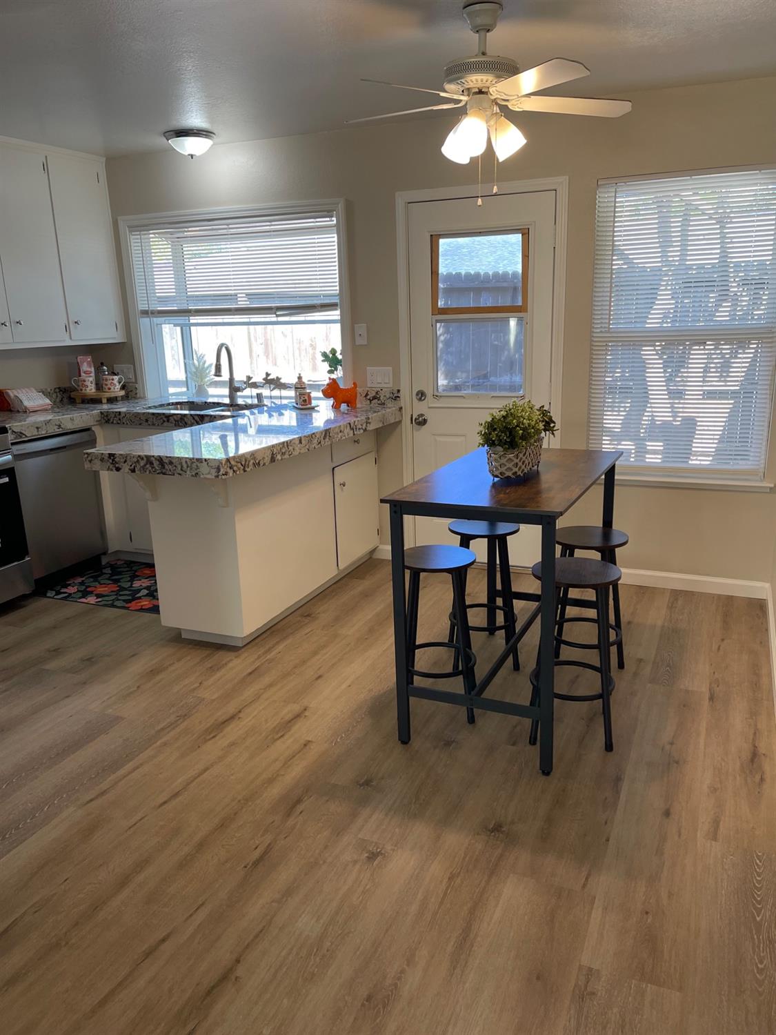 Fisher Court #194-2, Stockton, California image 9