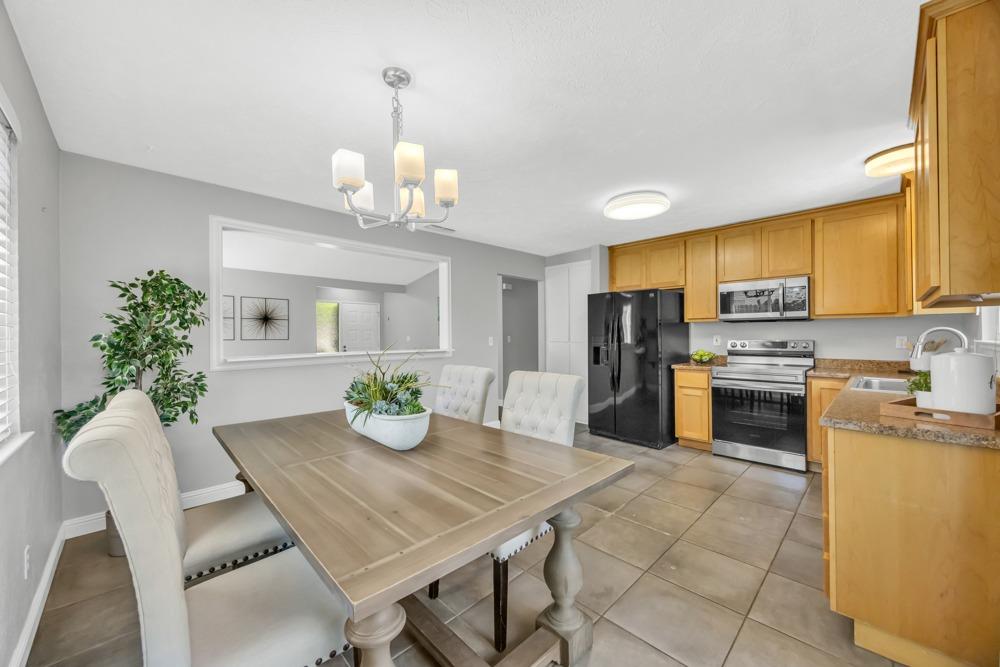 Yardley Way, Citrus Heights, California image 3