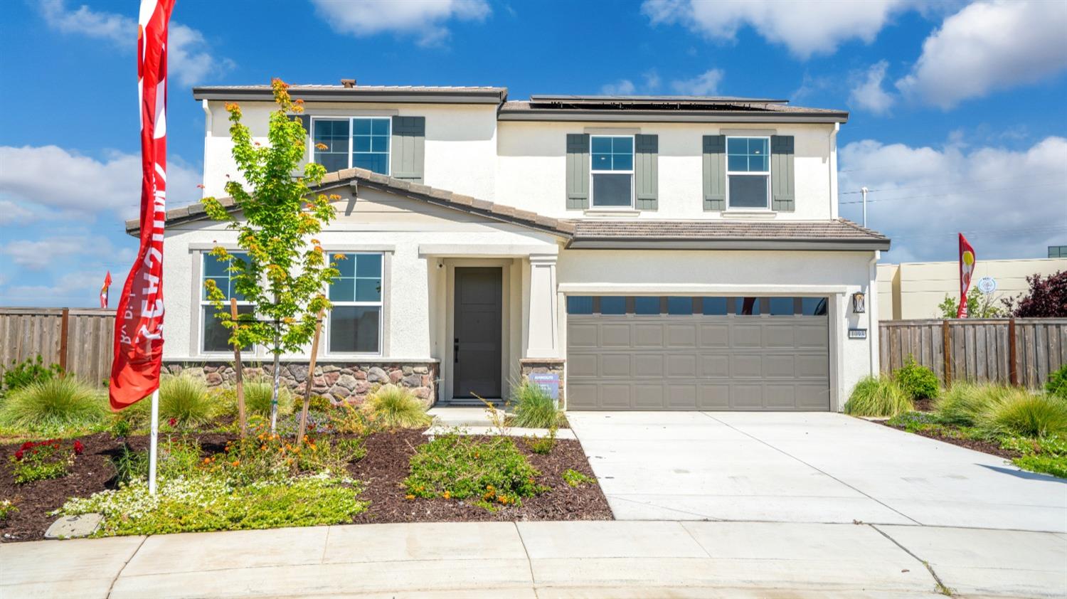 Detail Gallery Image 2 of 48 For 1093 Fiano Pl, Manteca,  CA 95337 - 5 Beds | 3 Baths