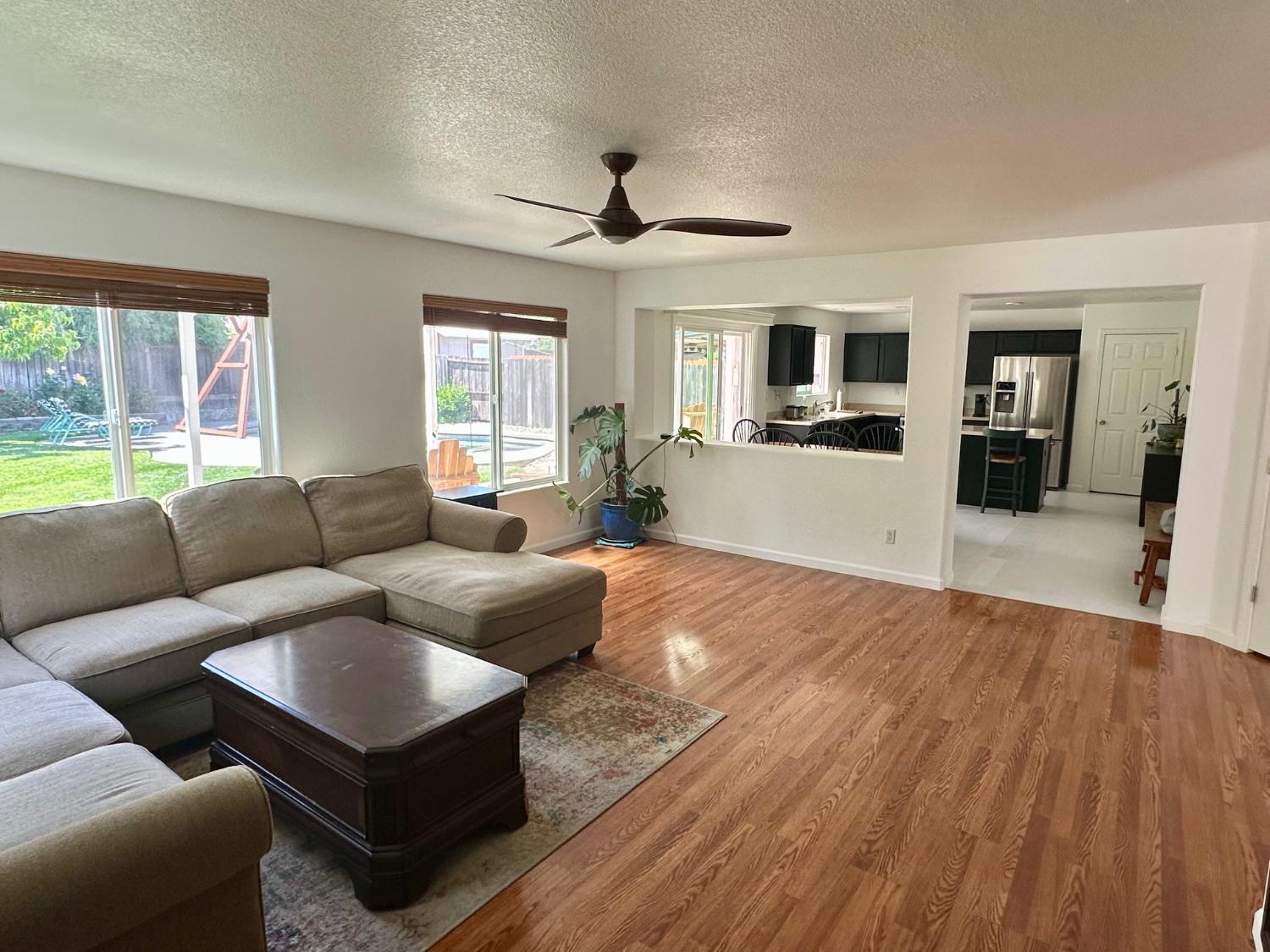 Meadowlark Circle, West Sacramento, California image 20