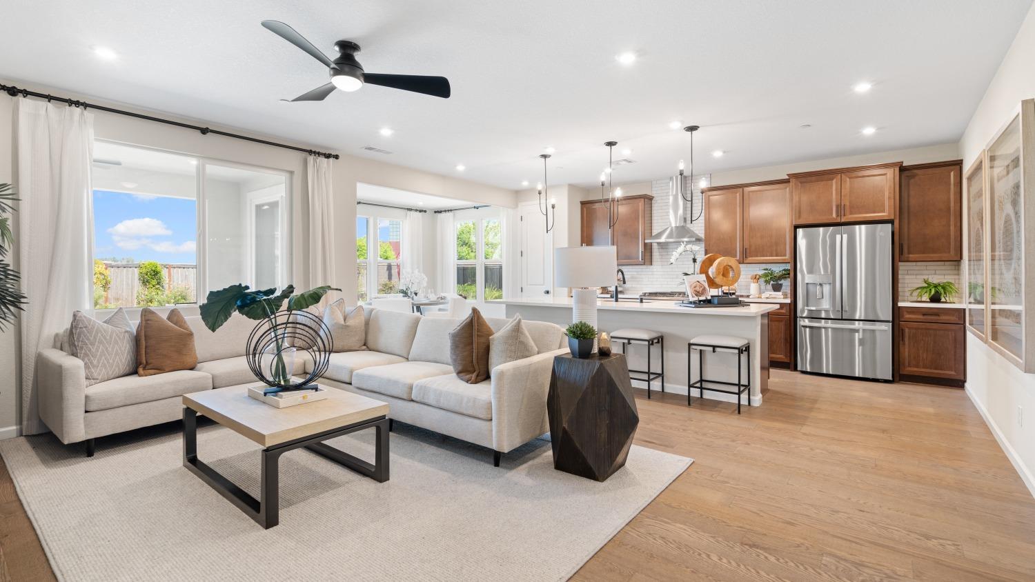 Detail Gallery Image 10 of 36 For 1079 Fiano Pl, Manteca,  CA 95337 - 4 Beds | 3 Baths