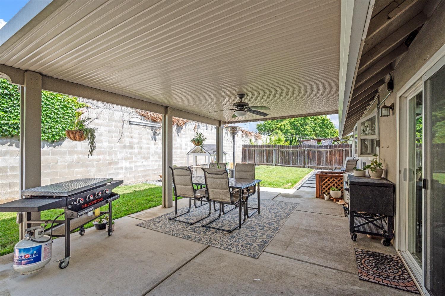 Trujillo Way, Sacramento, California image 32