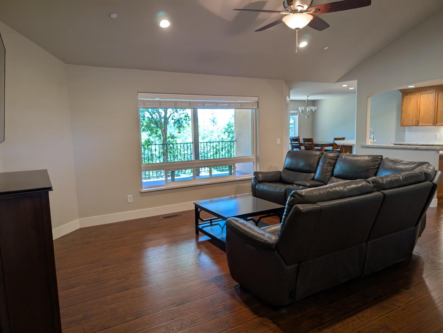 Detail Gallery Image 9 of 62 For 6525 Longridge Ct, Foresthill,  CA 95631 - 3 Beds | 2 Baths