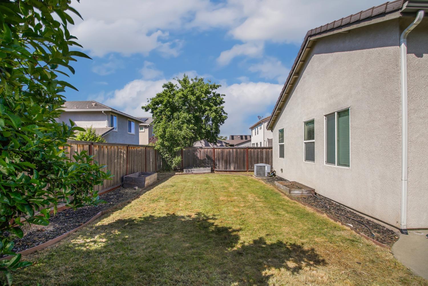 Weathervane Way, Roseville, California image 21