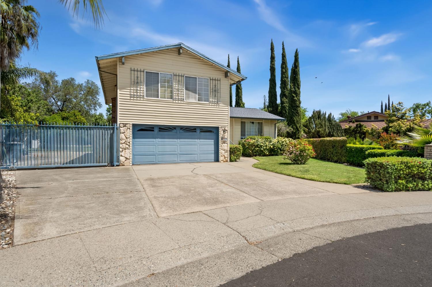 Bettina Way, Sacramento, California image 2