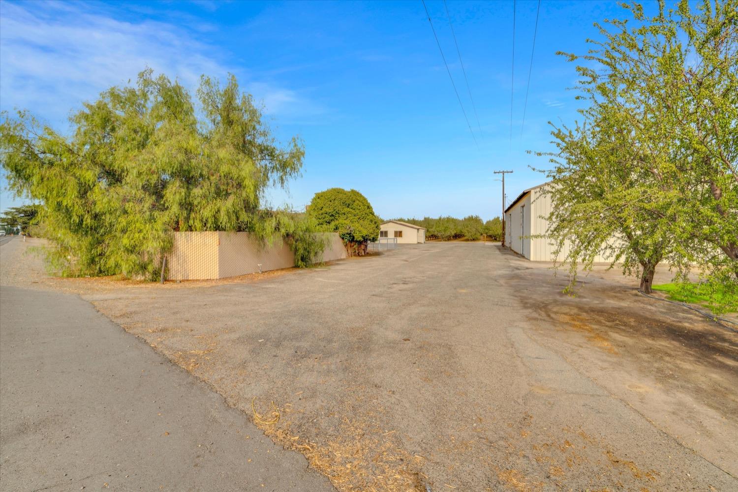 Detail Gallery Image 7 of 46 For 21549 E River Rd, Escalon,  CA 95320 - 3 Beds | 2 Baths