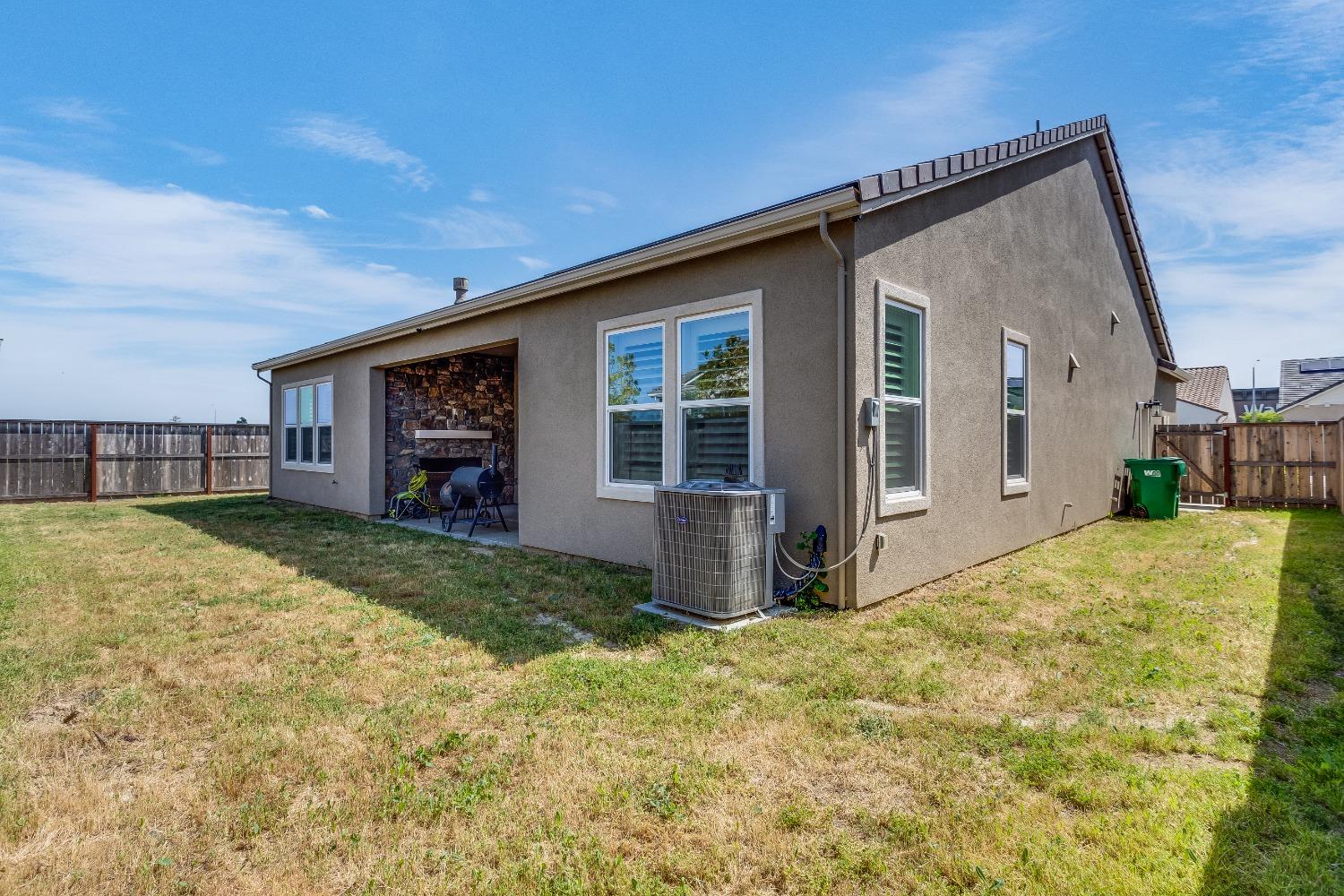 Detail Gallery Image 25 of 25 For 1501 Empire Dr, Lodi,  CA 95242 - 4 Beds | 2 Baths