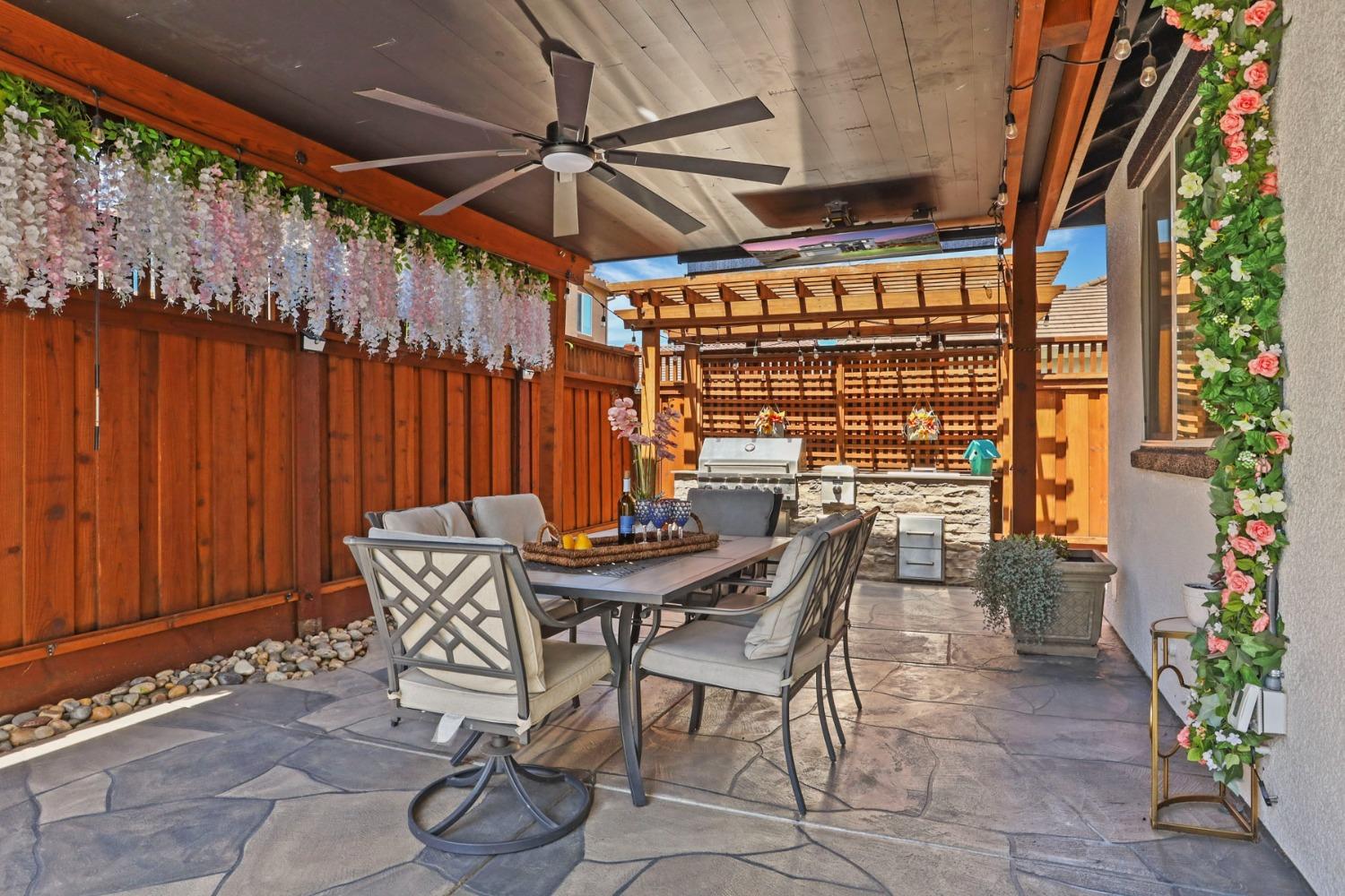 Detail Gallery Image 55 of 77 For 16907 E Cobble Creek Way, Lathrop,  CA 95330 - 4 Beds | 2/1 Baths