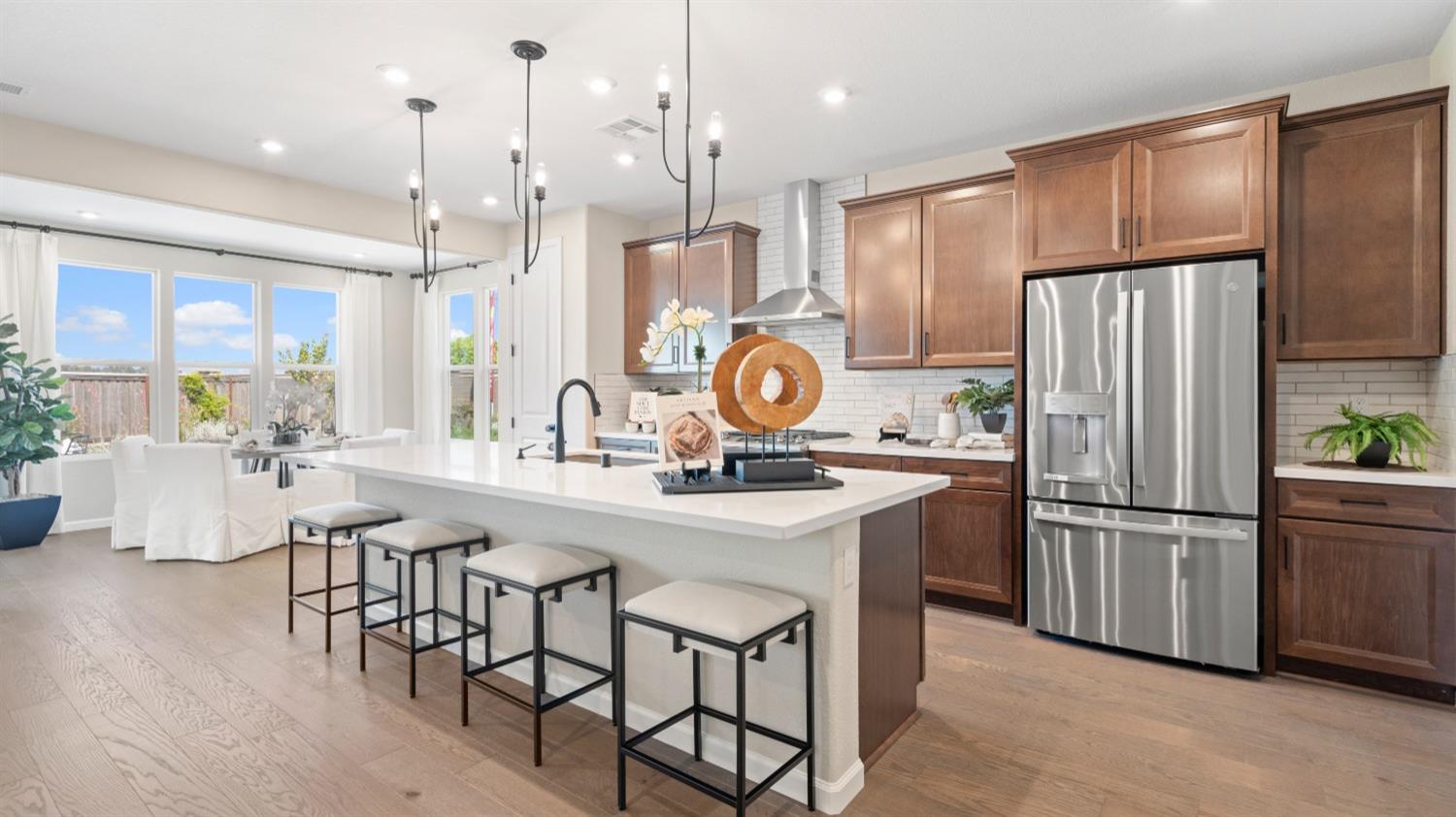 Detail Gallery Image 15 of 36 For 1079 Fiano Pl, Manteca,  CA 95337 - 4 Beds | 3 Baths