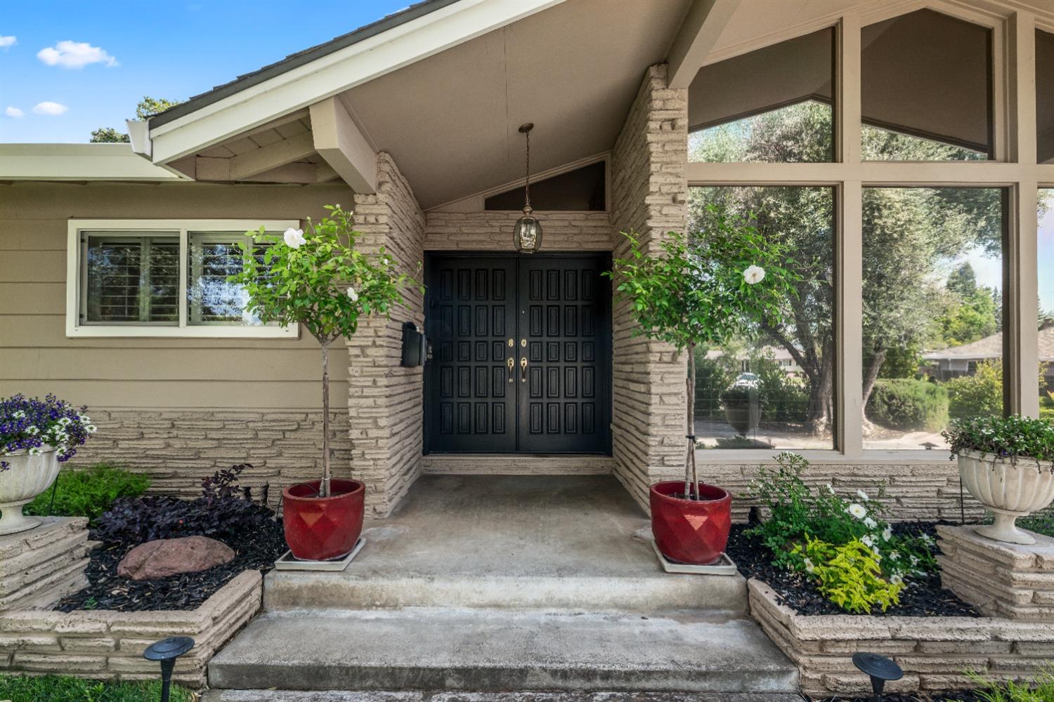 Jerrilyn Court, Carmichael, California image 5