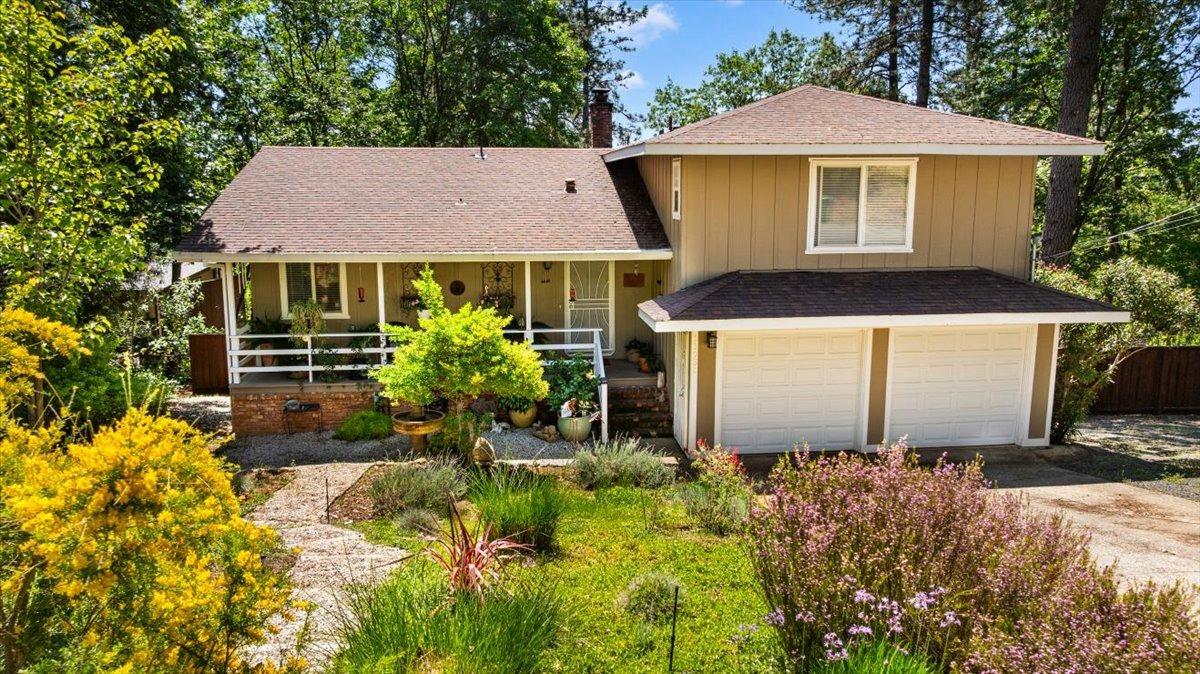 Alta Sierra Drive, Grass Valley, California image 4