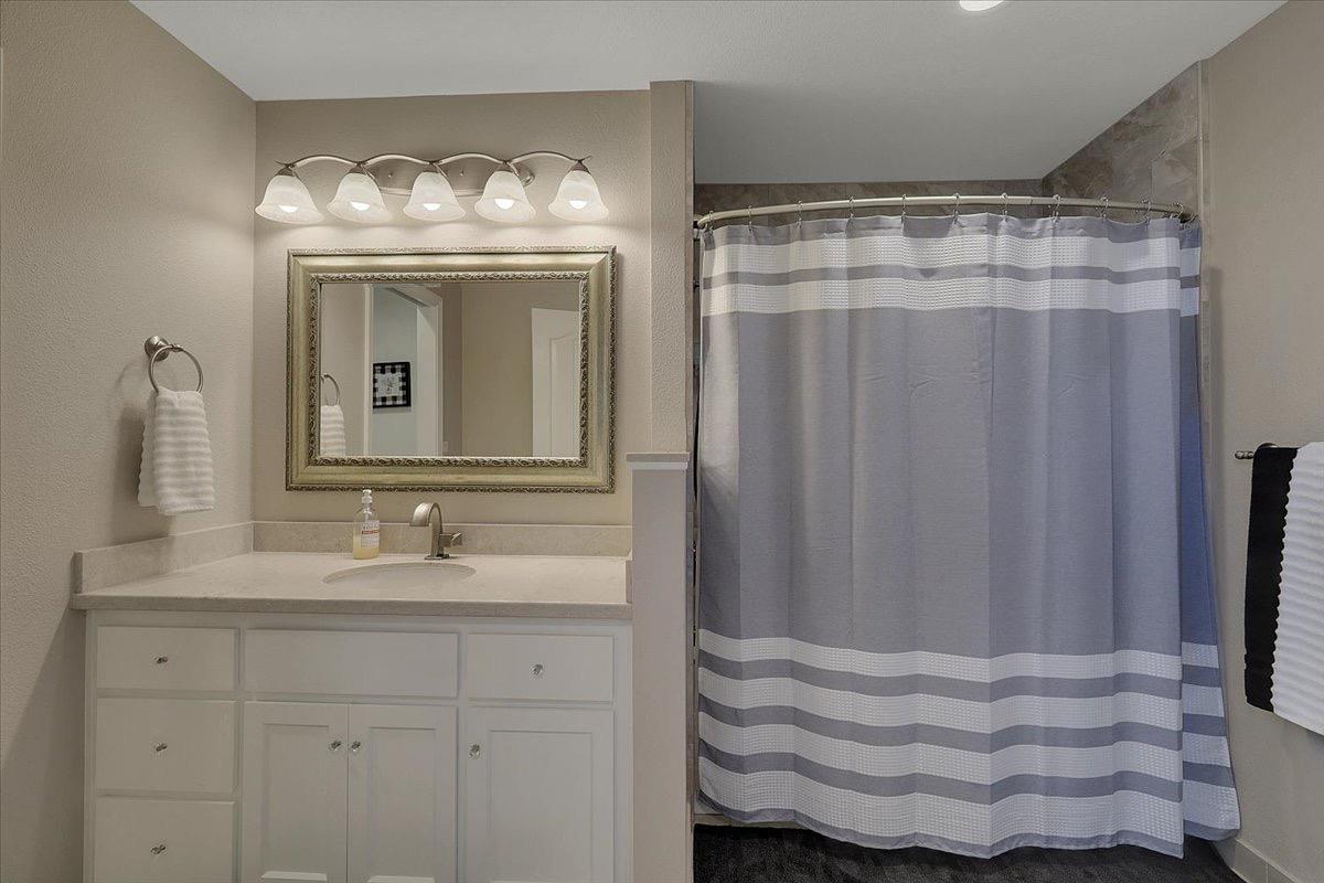 Detail Gallery Image 37 of 70 For 734 Mariner Loop, Yuba City,  CA 95991 - 4 Beds | 3 Baths