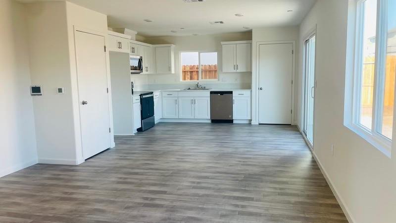 Detail Gallery Image 12 of 30 For 4226 Sierra St, Riverbank,  CA 95367 - 3 Beds | 2/1 Baths