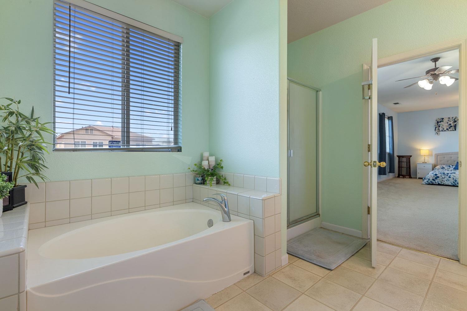 Alton Court, Riverbank, California image 39