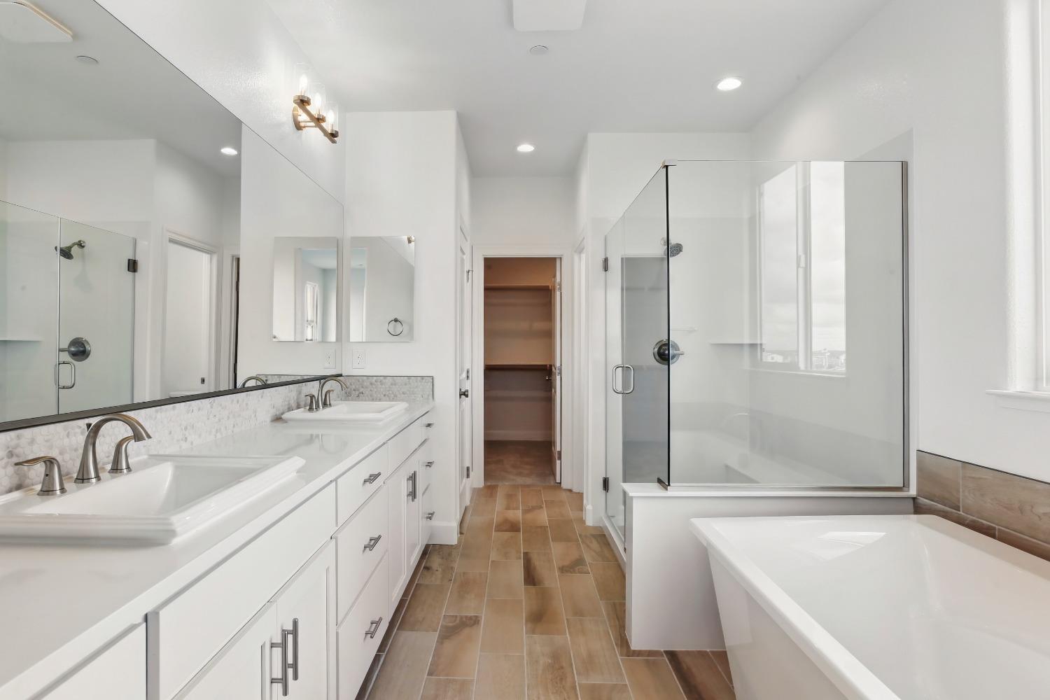 Nobelton Way, Rancho Cordova, California image 17