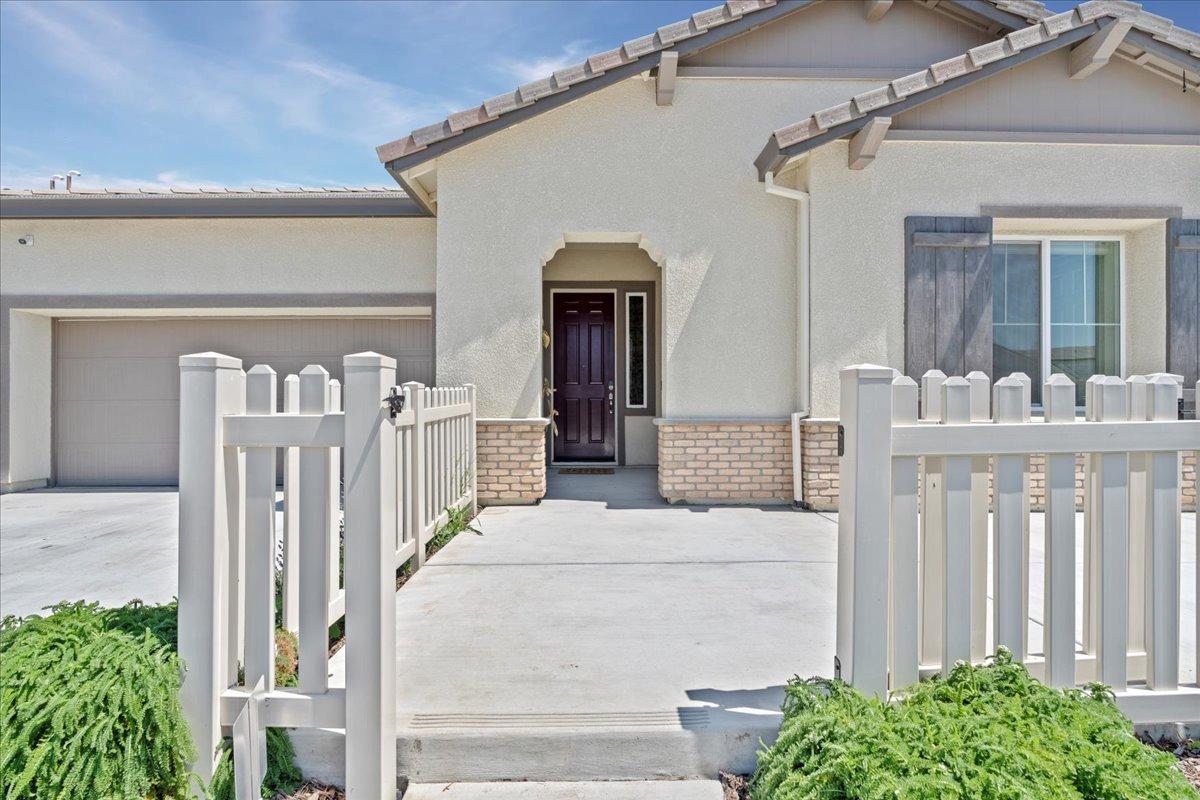 Winne Drive, Woodland, California image 3