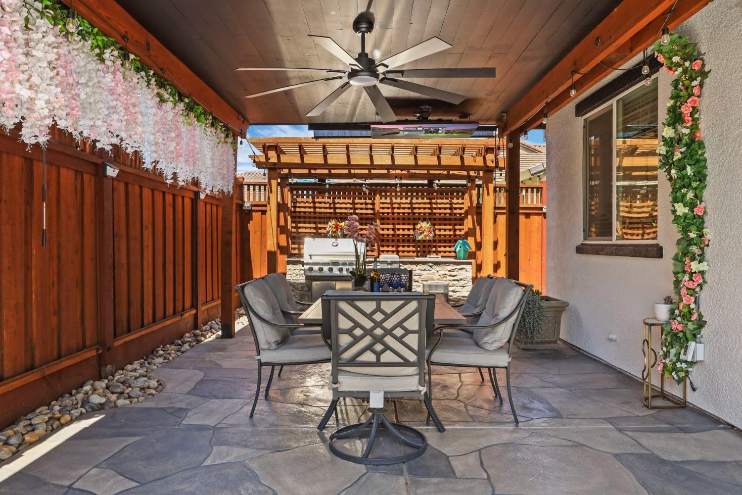 Detail Gallery Image 54 of 77 For 16907 E Cobble Creek Way, Lathrop,  CA 95330 - 4 Beds | 2/1 Baths