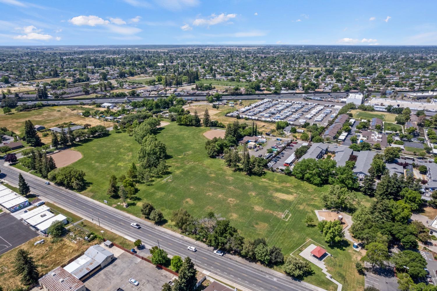Detail Gallery Image 20 of 24 For 6227 Center Mall Way, Sacramento,  CA 95823 - 2 Beds | 1 Baths