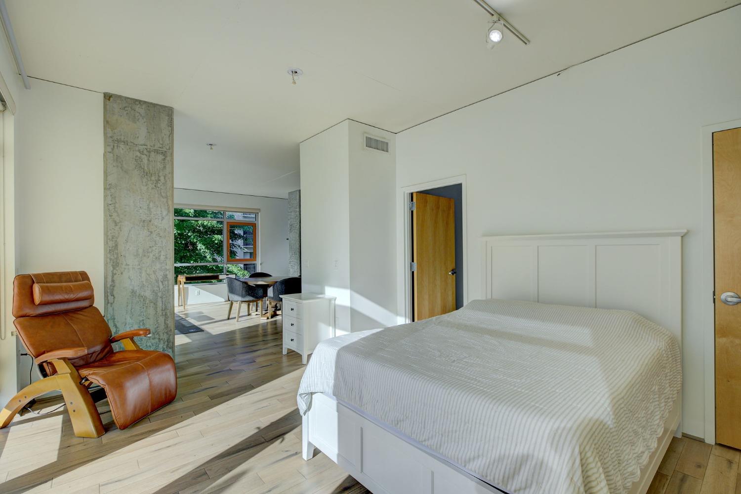 L Street #304, Sacramento, California image 22