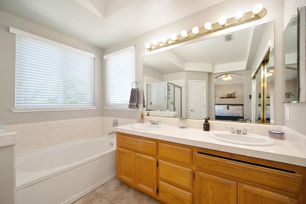 Abierto Drive, Rancho Murieta, California image 39