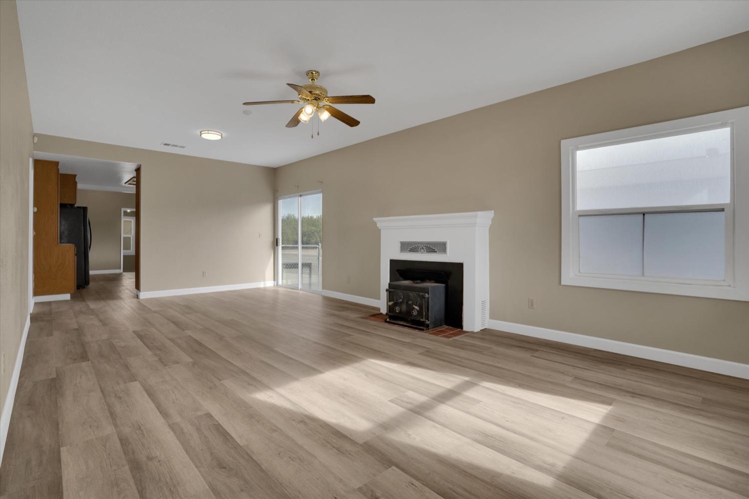 Detail Gallery Image 20 of 46 For 21549 E River Rd, Escalon,  CA 95320 - 3 Beds | 2 Baths