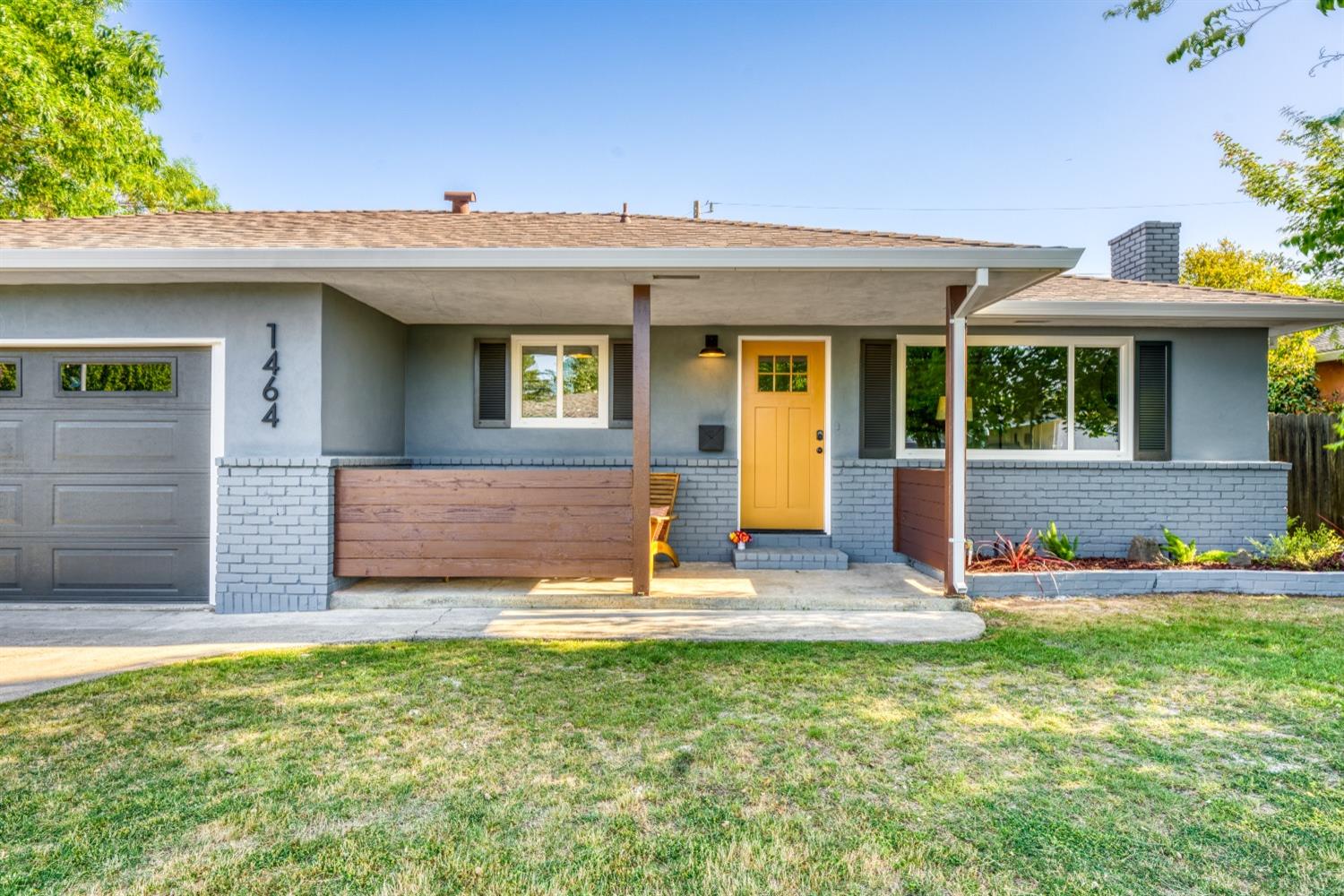 Detail Gallery Image 7 of 32 For 1464 Tradewinds Ave, Sacramento,  CA 95822 - 3 Beds | 2 Baths