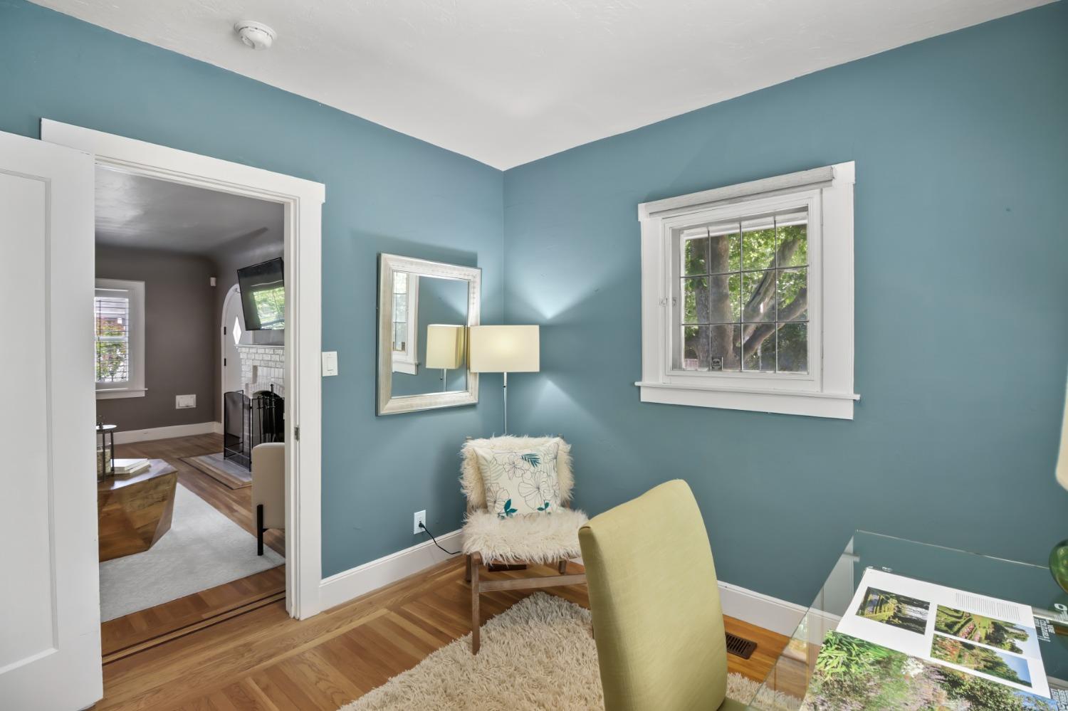 property-img