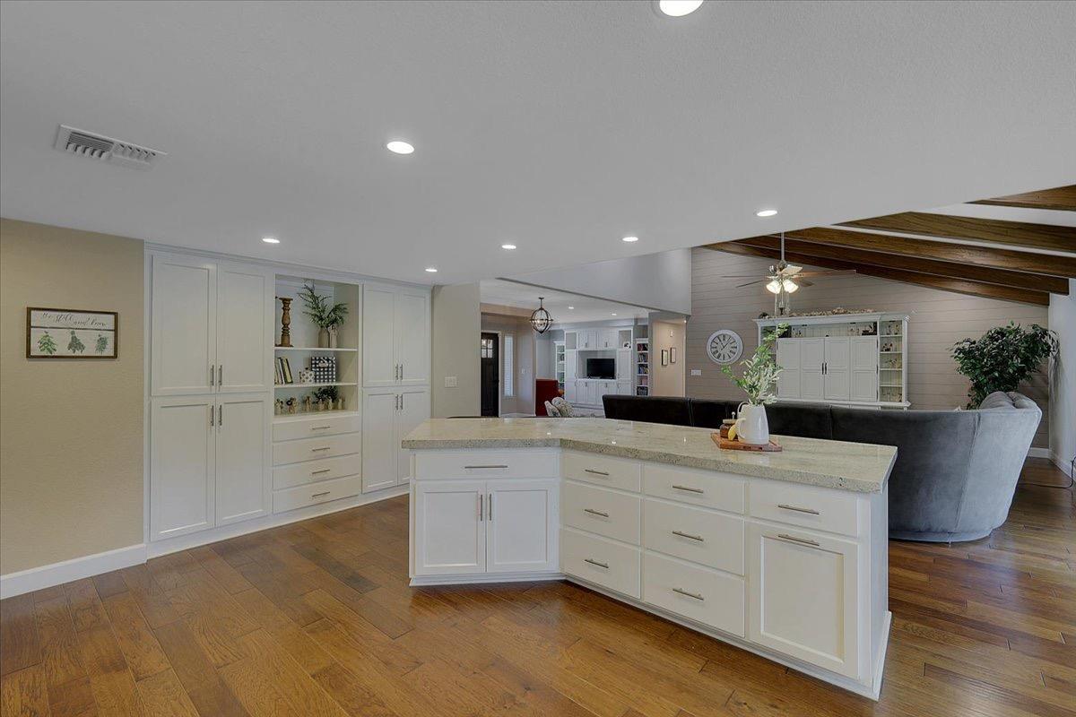 Detail Gallery Image 18 of 70 For 734 Mariner Loop, Yuba City,  CA 95991 - 4 Beds | 3 Baths