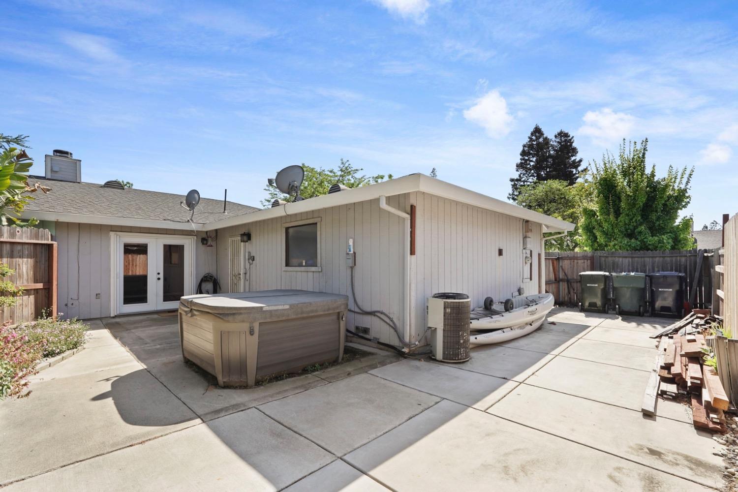 Flowerwood Way, Sacramento, California image 29