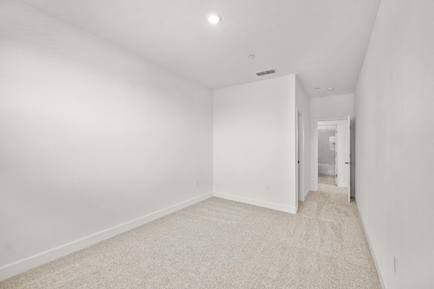 Harveston Way, Sacramento, California image 31
