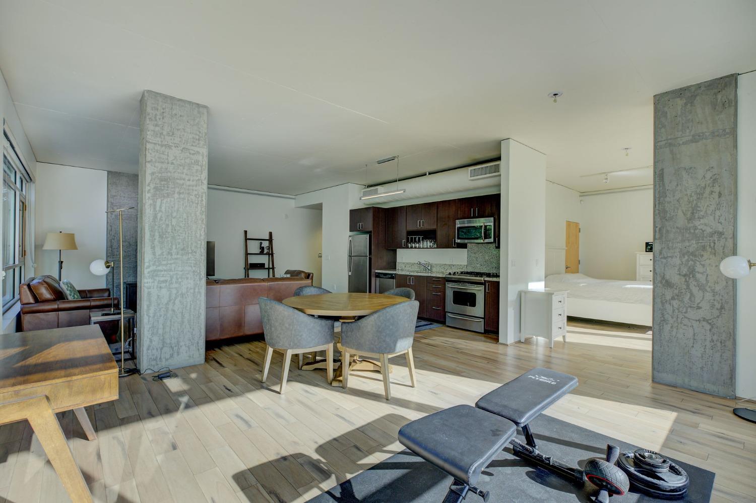 L Street #304, Sacramento, California image 16