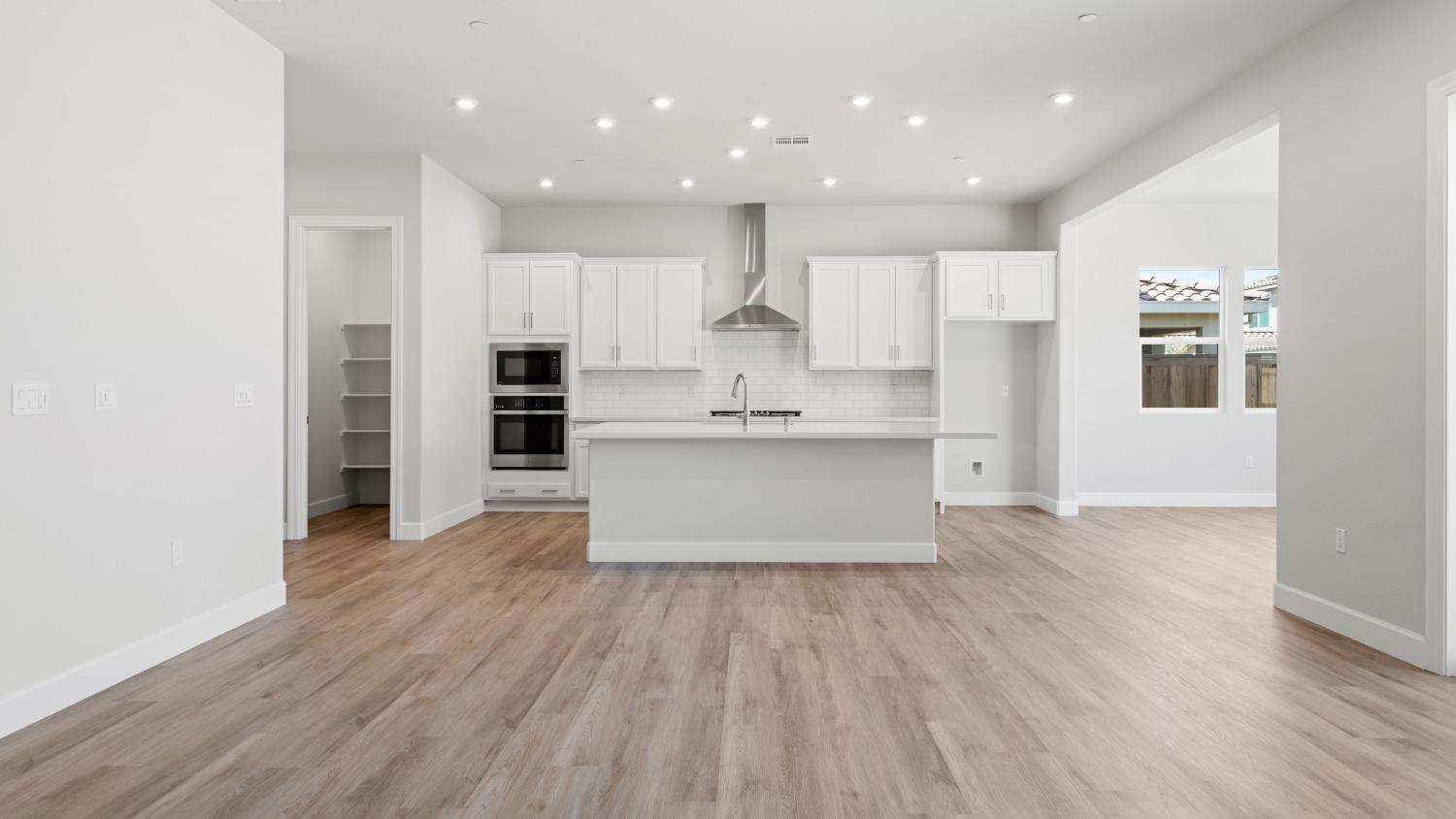Detail Gallery Image 13 of 35 For 2119 Geneva Way, Manteca,  CA 95337 - 3 Beds | 2 Baths
