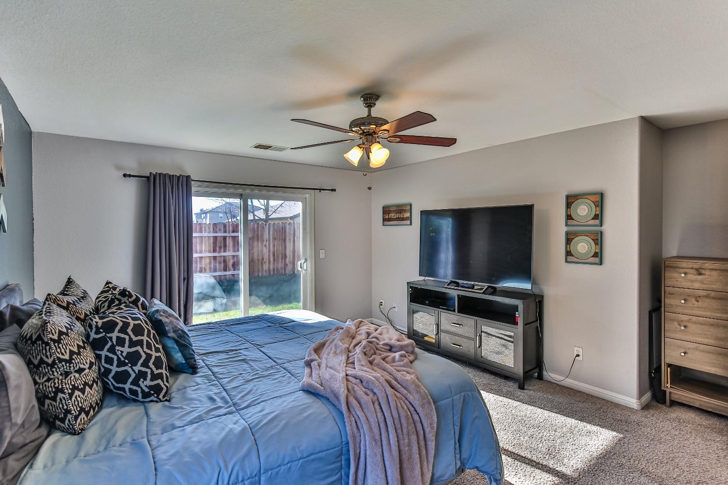 Chateau Drive, Olivehurst, California image 18