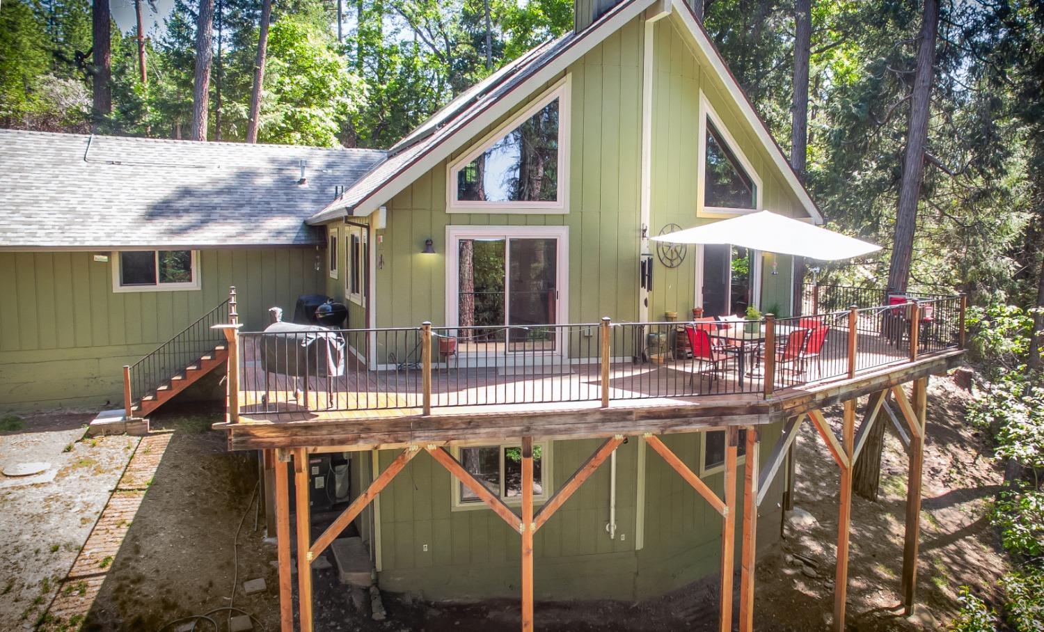 Detail Gallery Image 2 of 44 For 6360 Red Robin Rd, Placerville,  CA 95667 - 4 Beds | 2 Baths