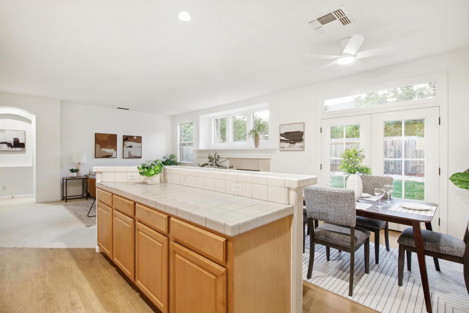 Detail Gallery Image 18 of 52 For 3837 Alegre Way, Davis,  CA 95618 - 3 Beds | 2 Baths