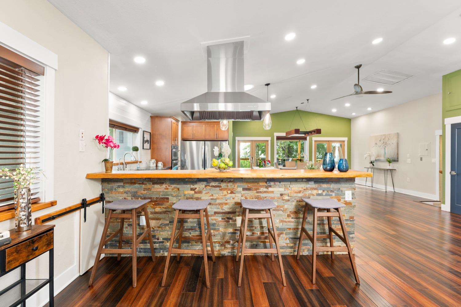 Detail Gallery Image 9 of 99 For 2710 Boulder Ln, Placerville,  CA 95667 - 4 Beds | 3 Baths