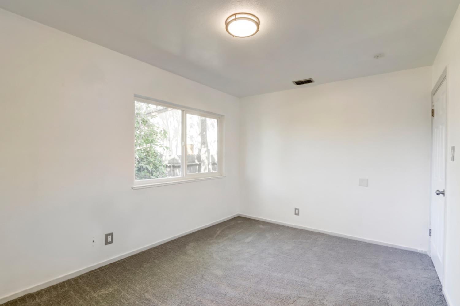 20th Avenue, Sacramento, California image 22