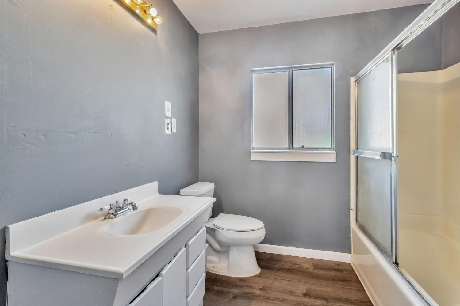 Detail Gallery Image 21 of 27 For 968 Lester Ave, Hayward,  CA 94541 - 4 Beds | 1 Baths
