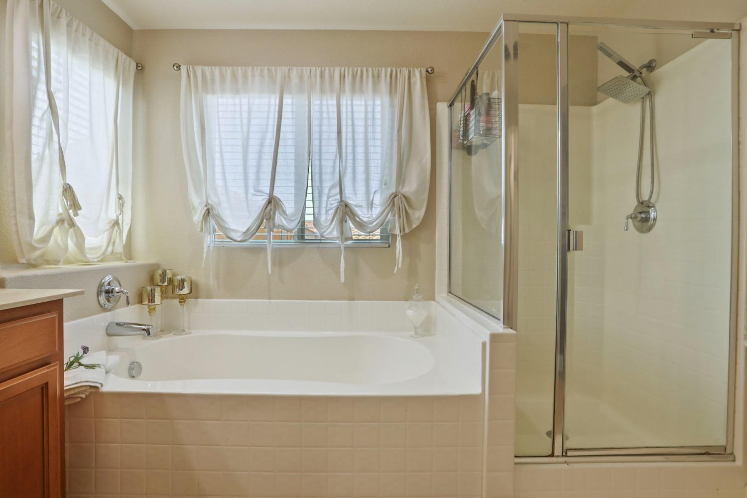 Detail Gallery Image 43 of 77 For 16907 E Cobble Creek Way, Lathrop,  CA 95330 - 4 Beds | 2/1 Baths