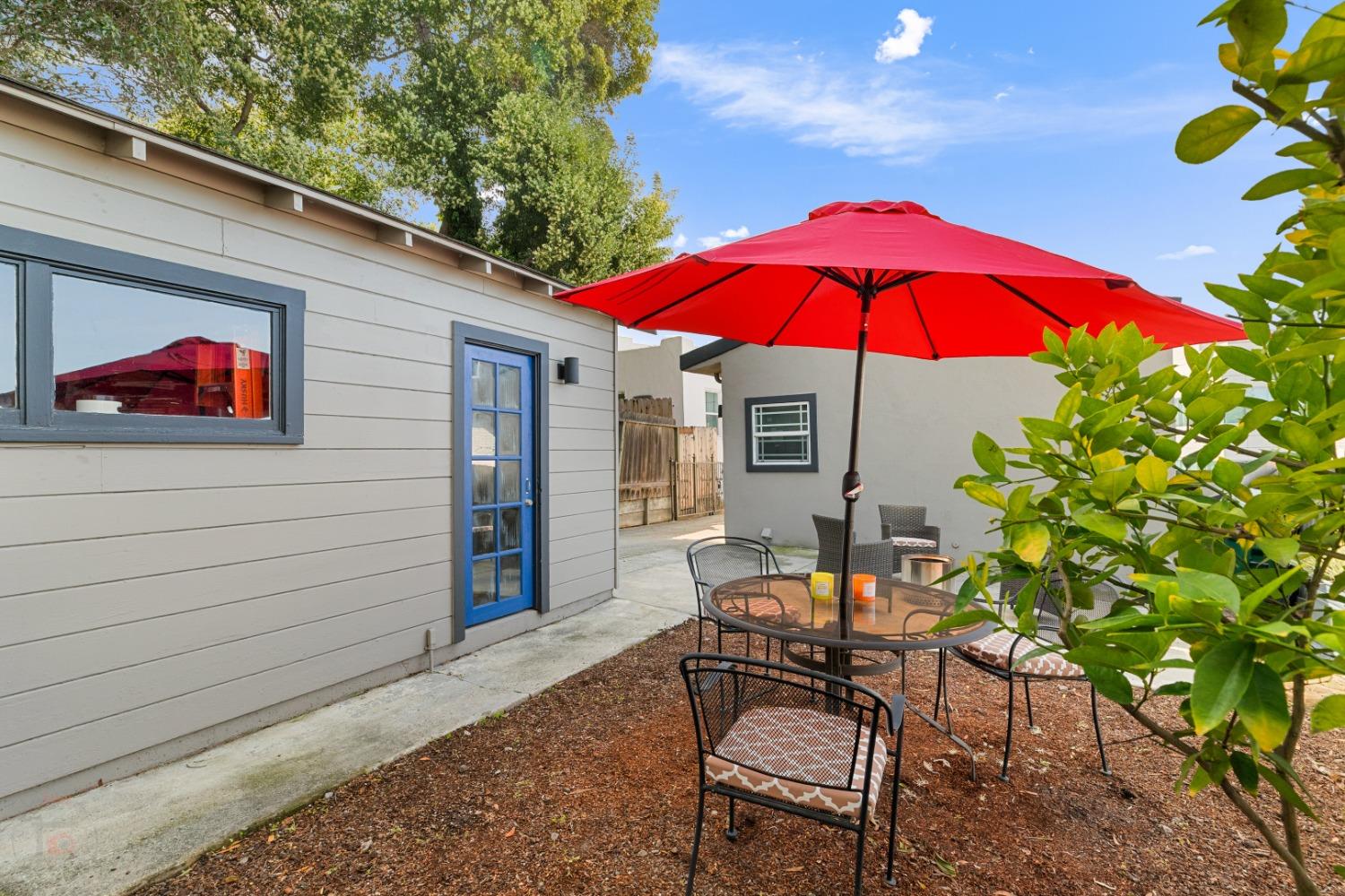 E. 31st Street, Oakland, California image 38